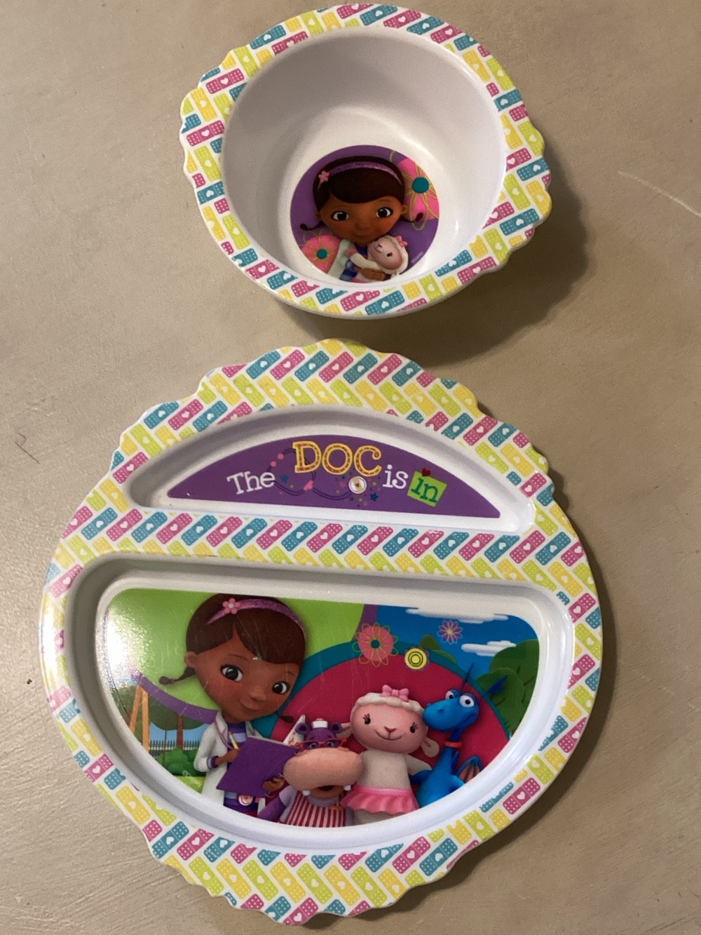 Doc McStuffins Kids' Divided Plate & Bowl Set - Purple, White, Green